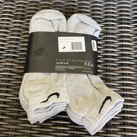 Nike Everyday Cotton Cushioned Low Socks - Picture 4 of 9